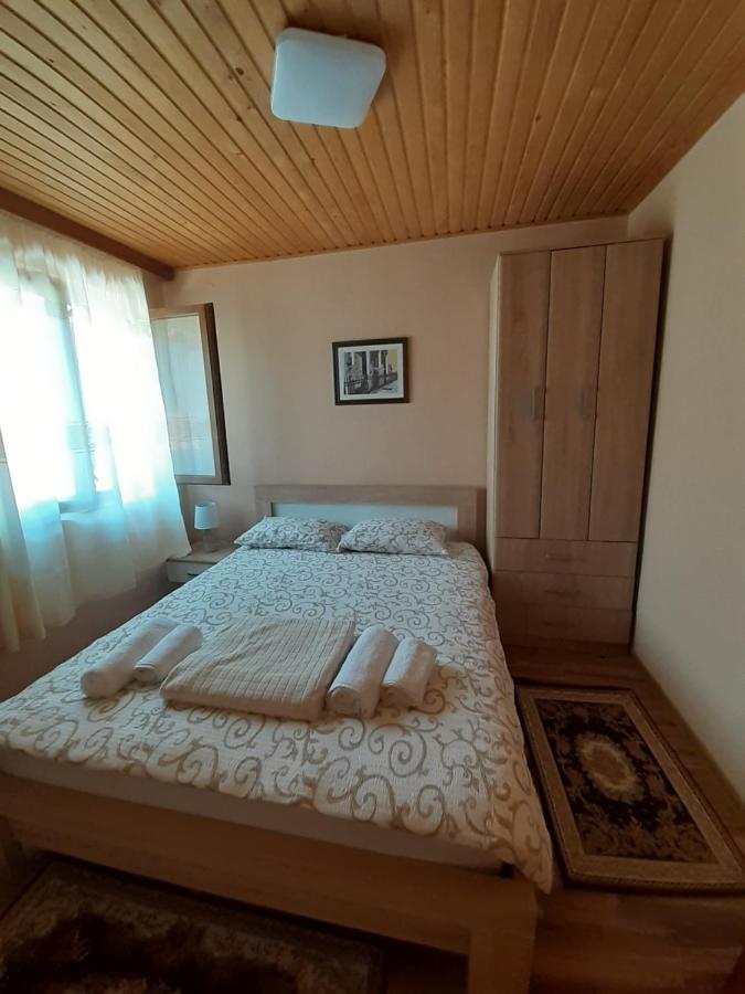 Apartman Damjanovic Цетине Экстерьер фото